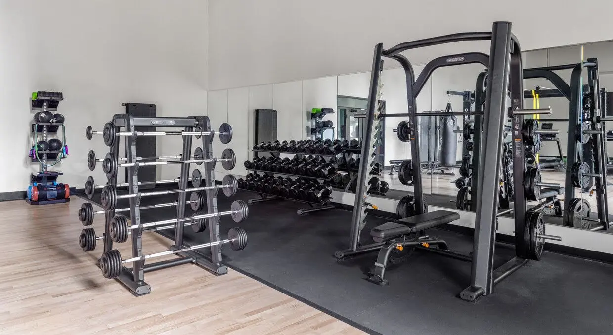 smith machine precor avec différents poids